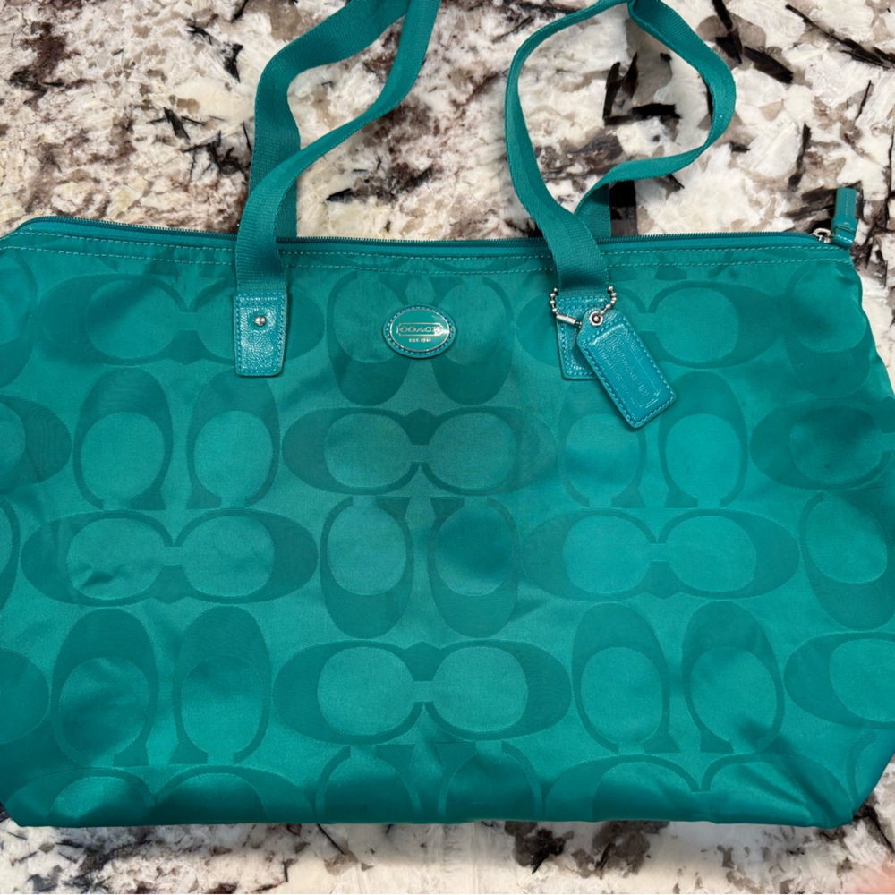 Coach weekender